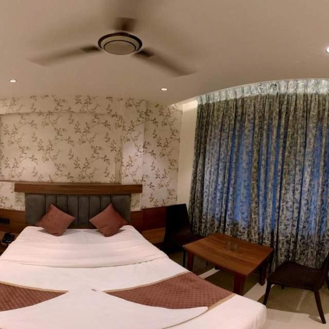 Hotel India Gate Narhe, Pune Zewnętrze zdjęcie