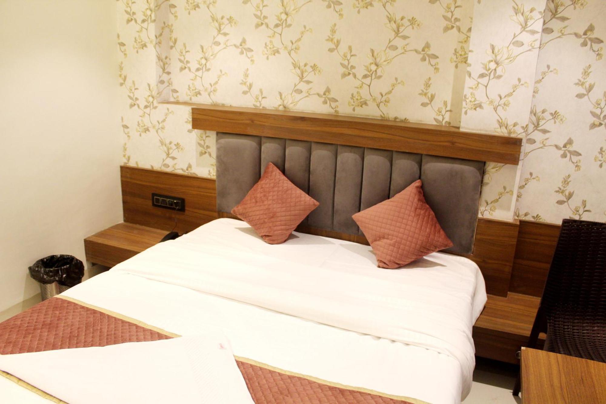 Hotel India Gate Narhe, Pune Zewnętrze zdjęcie