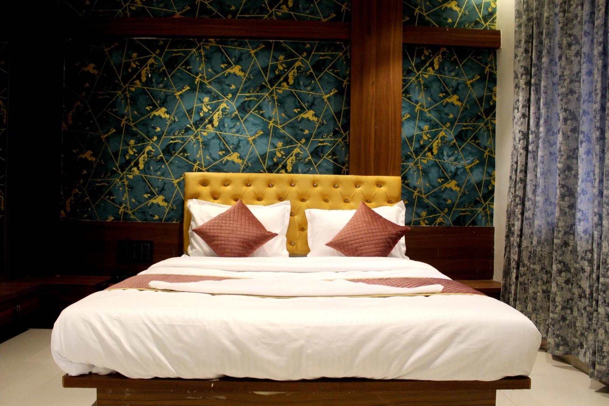 Hotel India Gate Narhe, Pune Zewnętrze zdjęcie