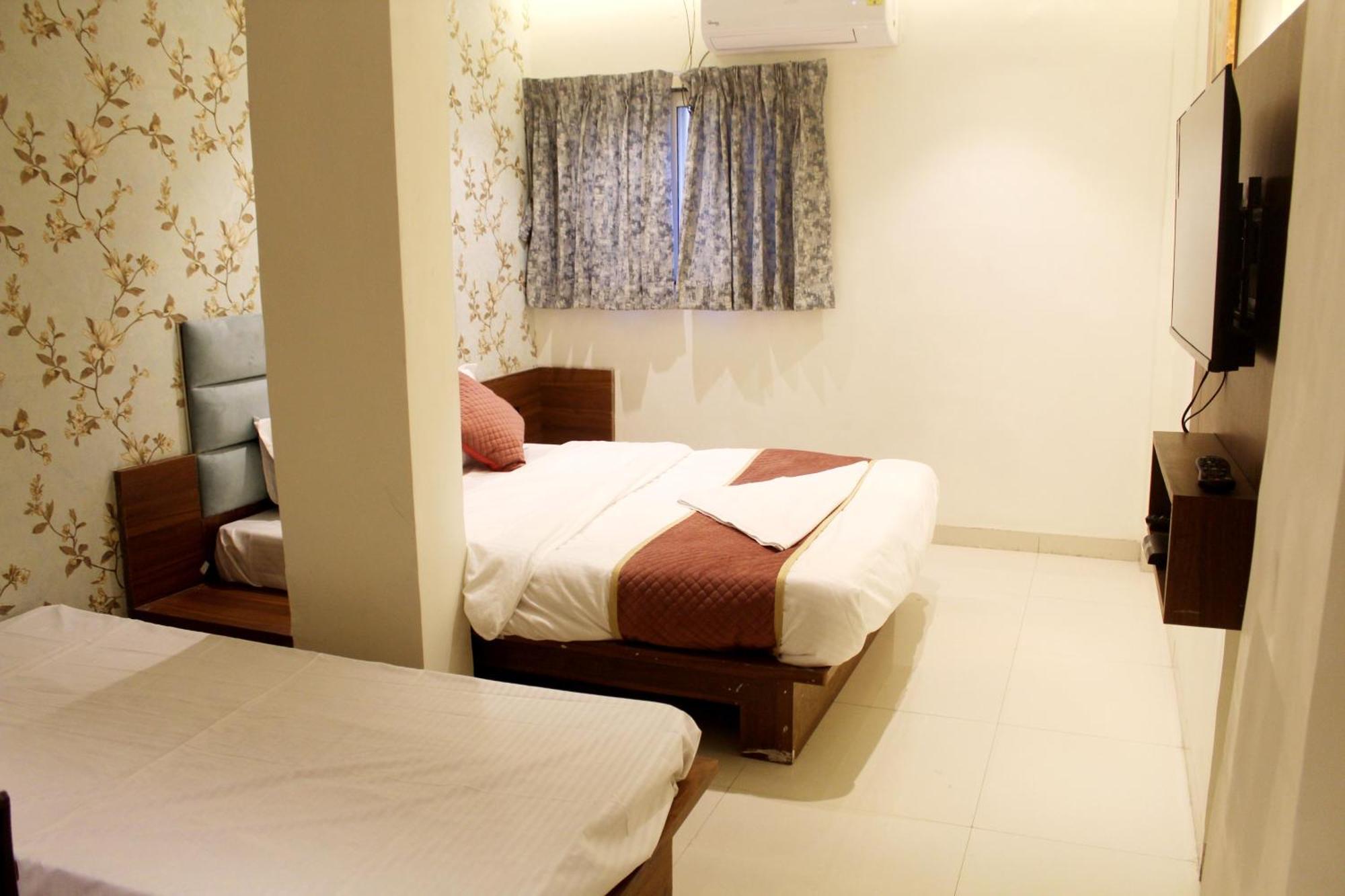 Hotel India Gate Narhe, Pune Zewnętrze zdjęcie