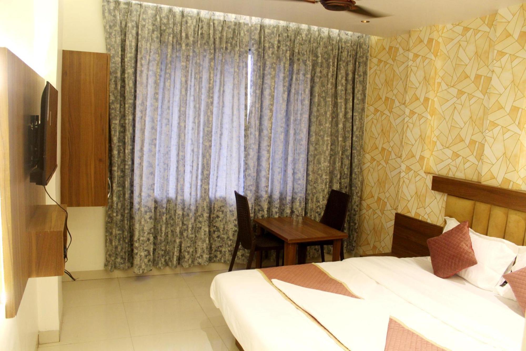 Hotel India Gate Narhe, Pune Zewnętrze zdjęcie