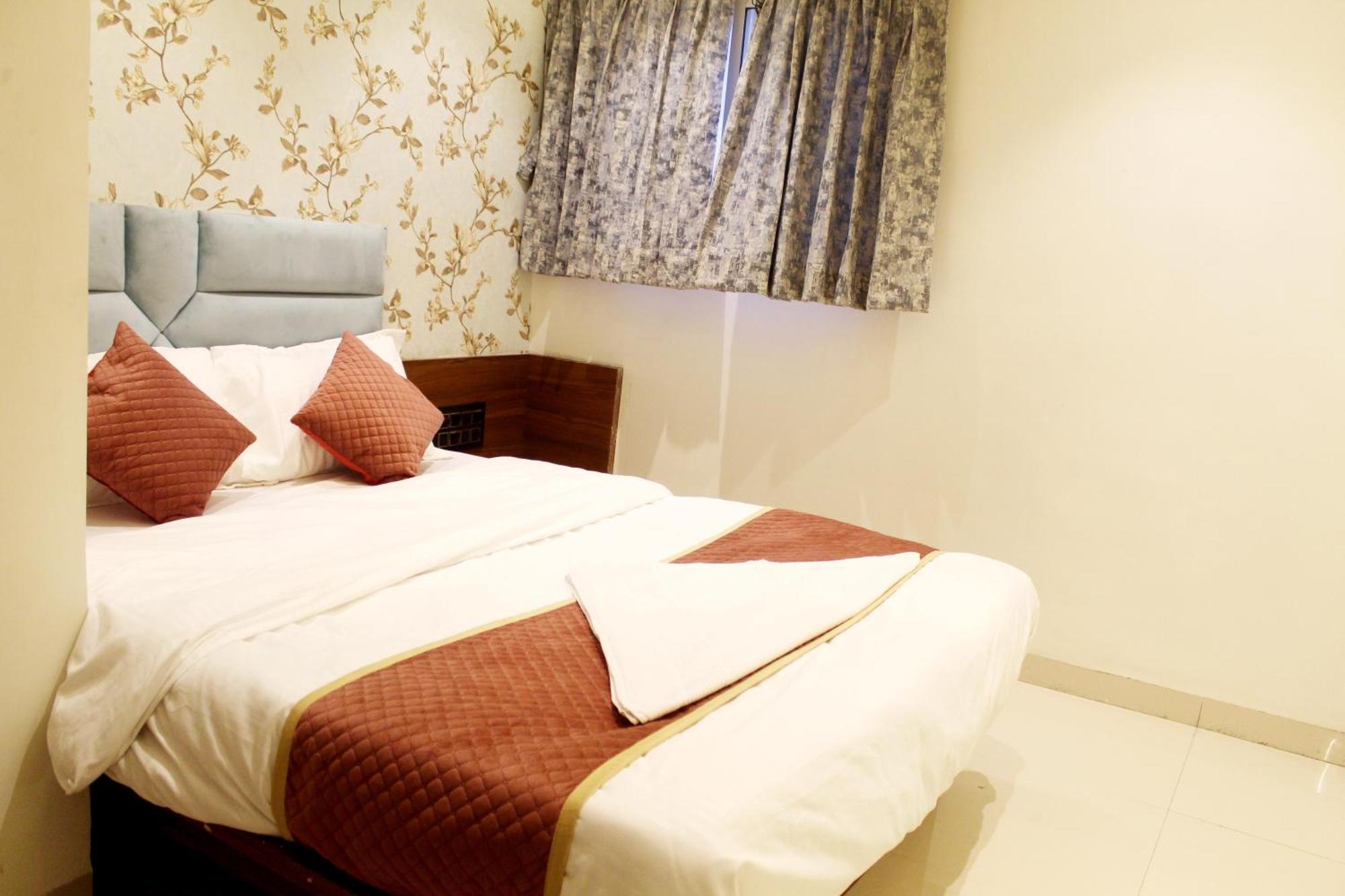 Hotel India Gate Narhe, Pune Zewnętrze zdjęcie