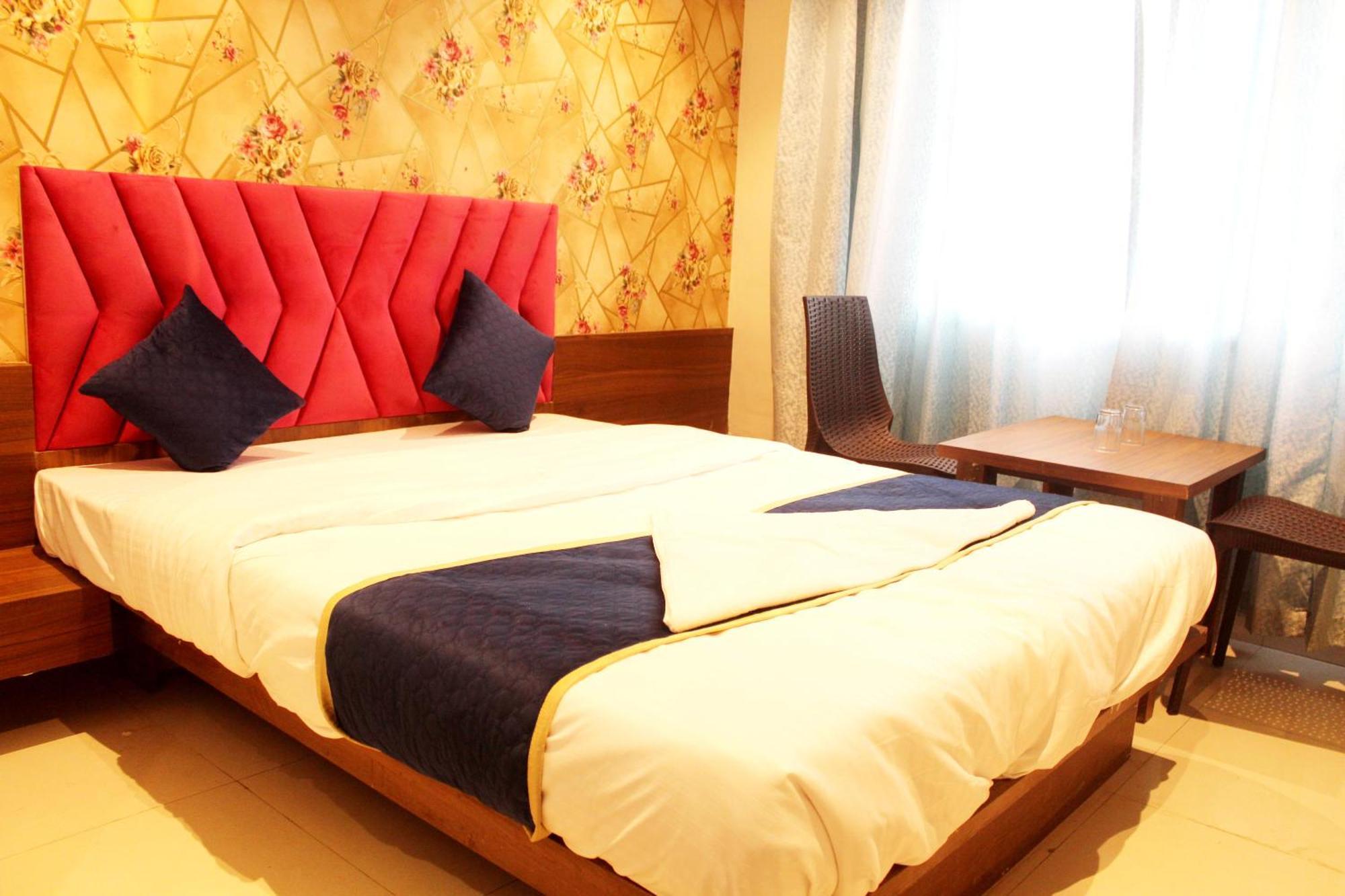 Hotel India Gate Narhe, Pune Zewnętrze zdjęcie