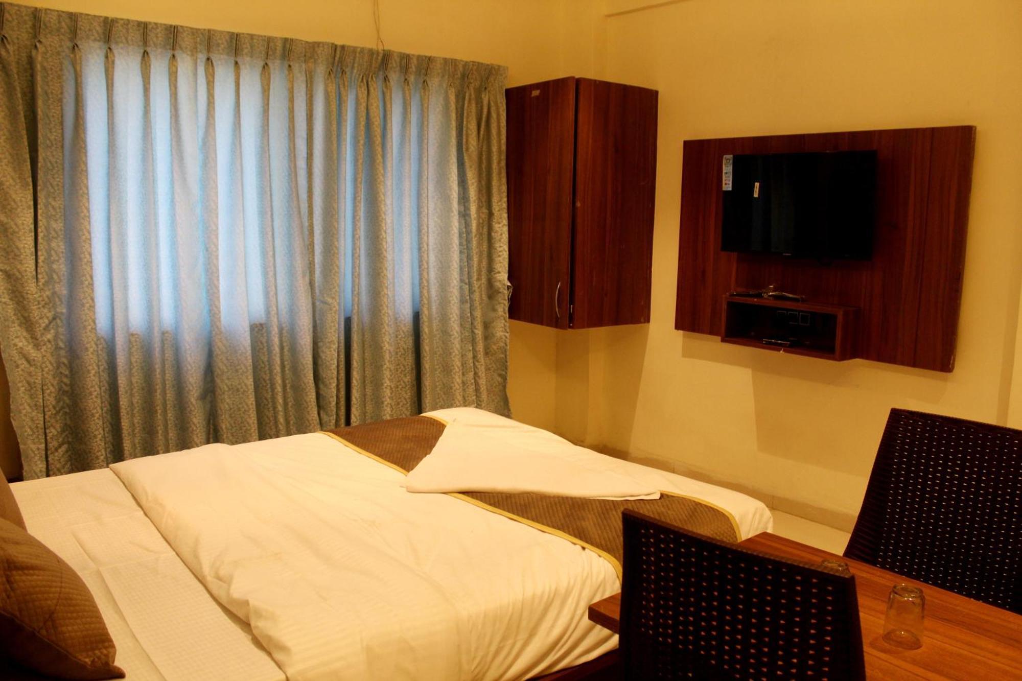 Hotel India Gate Narhe, Pune Zewnętrze zdjęcie