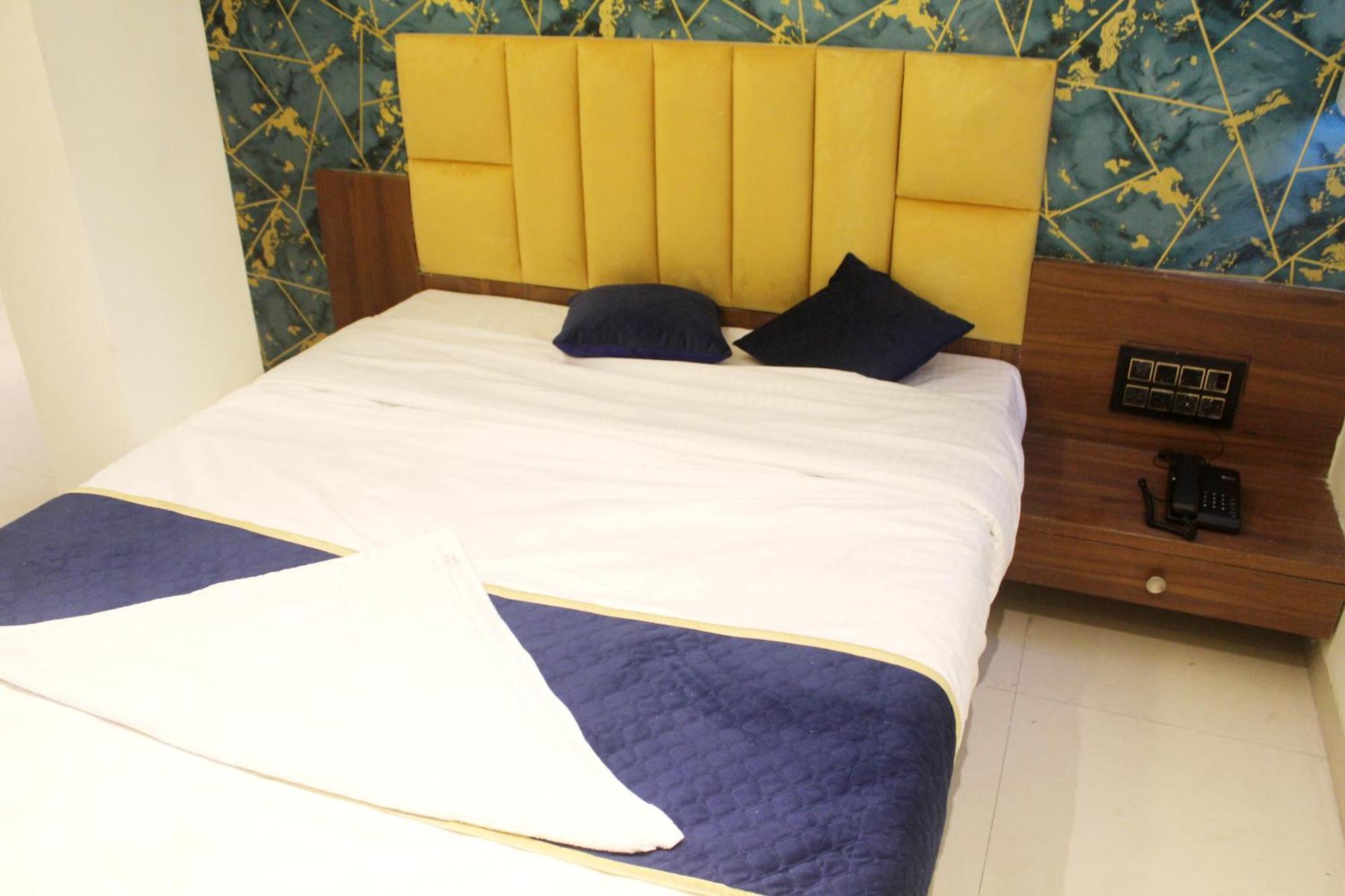Hotel India Gate Narhe, Pune Zewnętrze zdjęcie